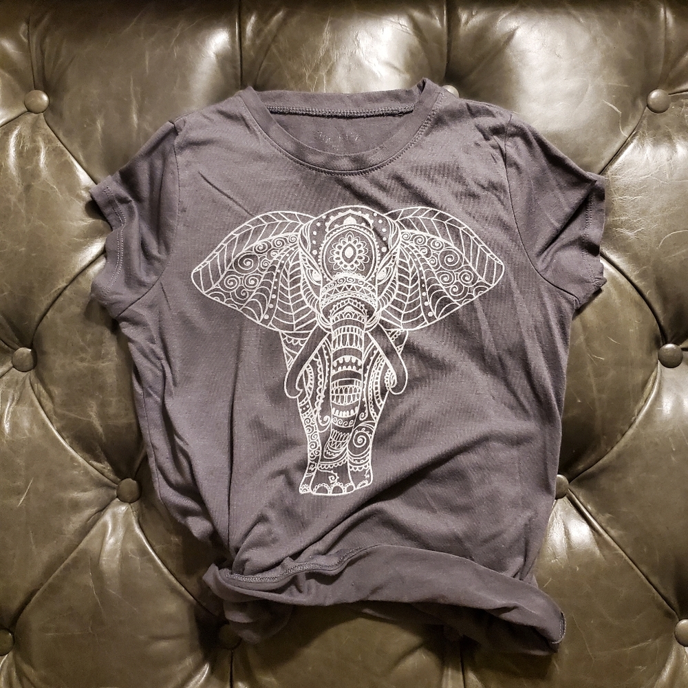 Elephant t shirt grey